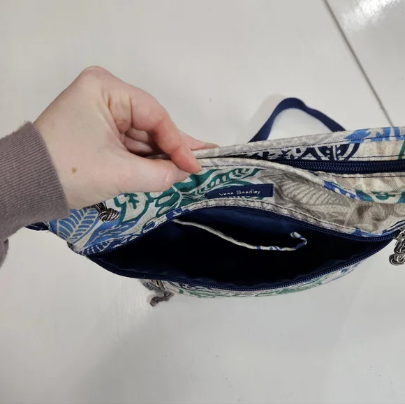 Vera Bradley floral cross body bag - Picture 7 of 12